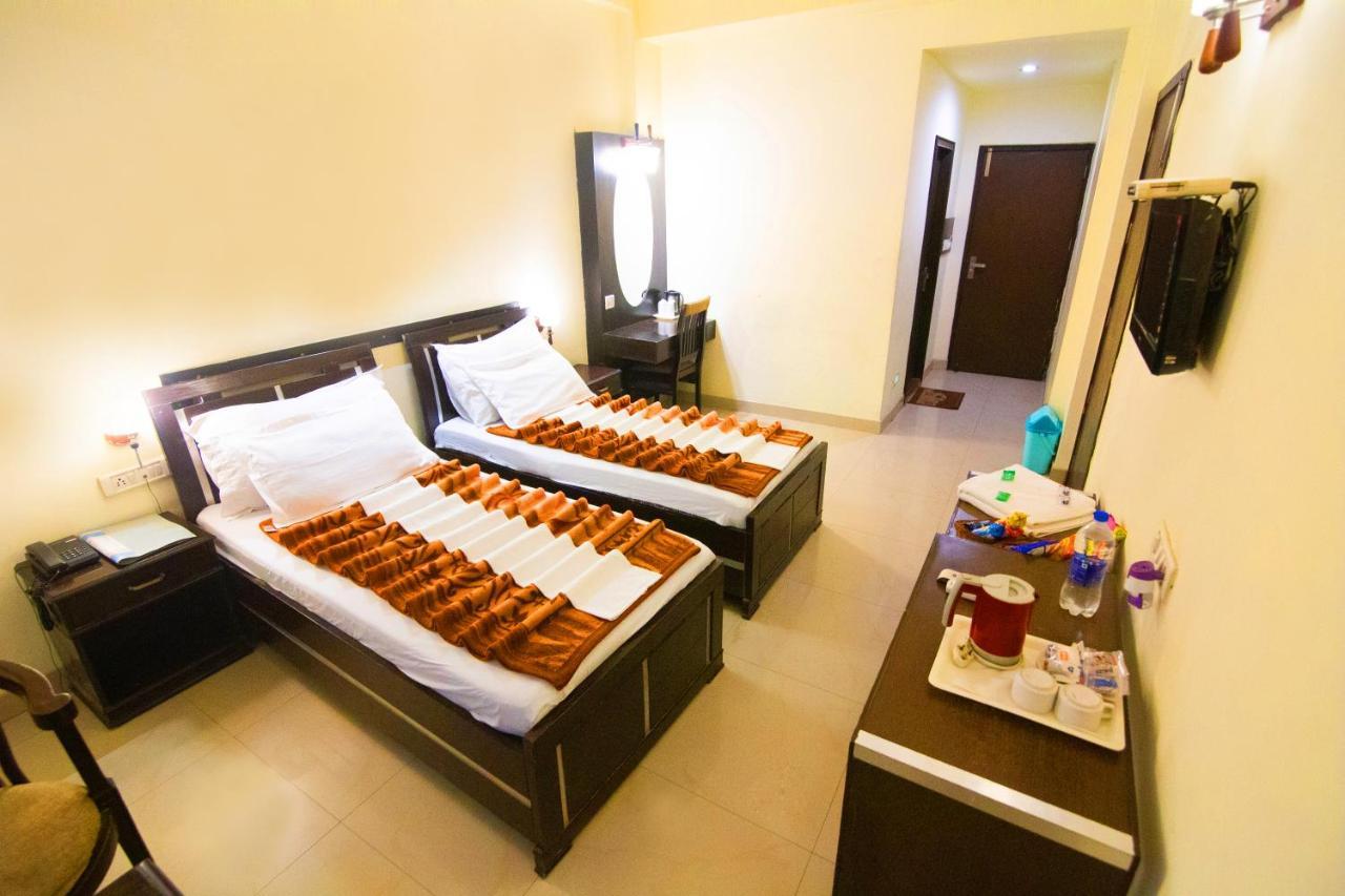 Hotel Hong Kong Inn Amritsar Esterno foto