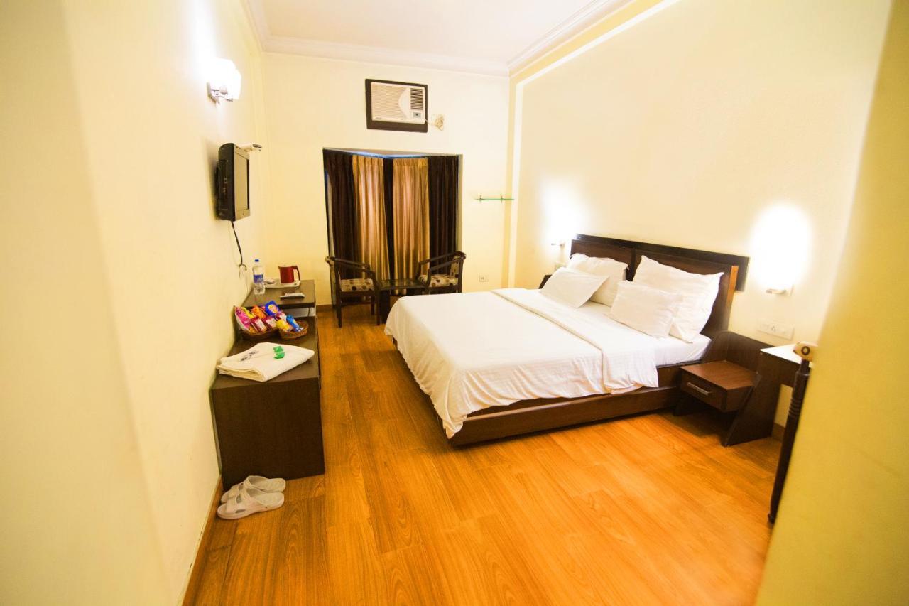 Hotel Hong Kong Inn Amritsar Esterno foto
