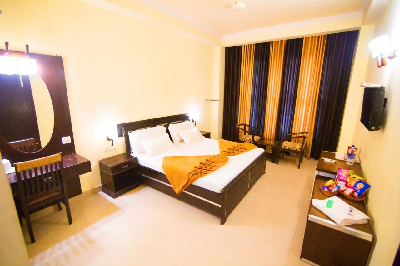 Hotel Hong Kong Inn Amritsar Esterno foto