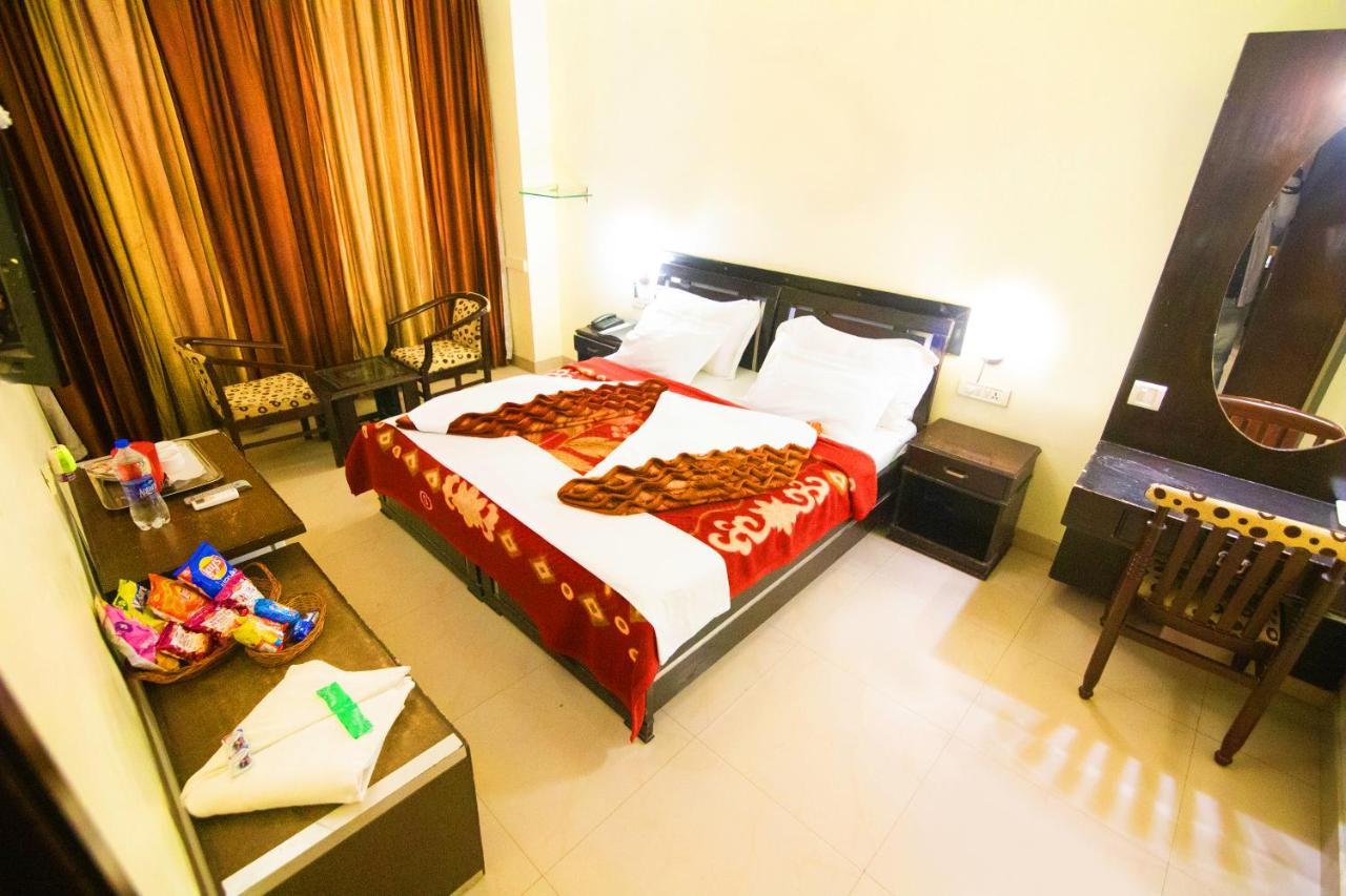 Hotel Hong Kong Inn Amritsar Esterno foto