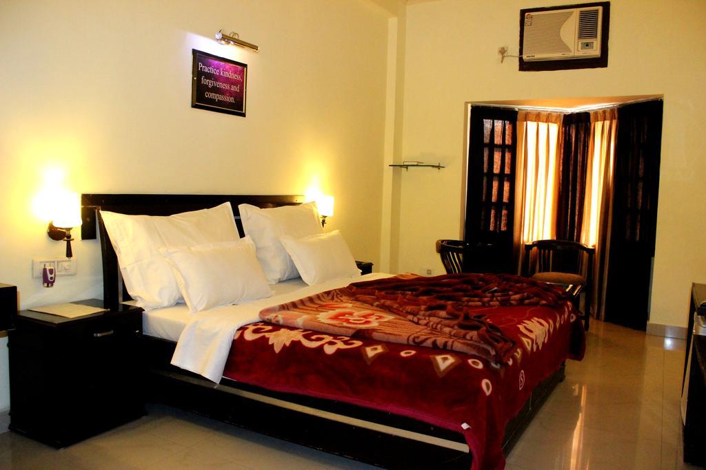 Hotel Hong Kong Inn Amritsar Esterno foto
